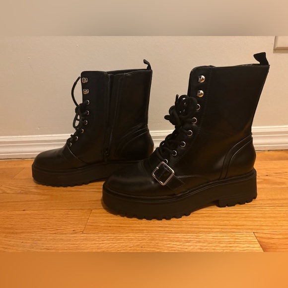 Worn once! Black Lace-Up Women's Boots - Picture 4 of 5